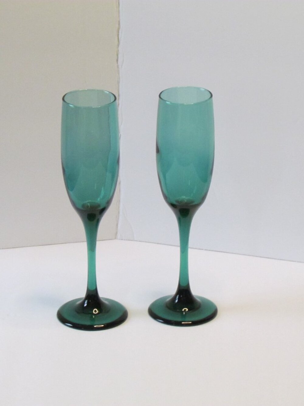Vintage Libbey Teardrop Juniper Green Champagne Flutes Set of 2 EUC